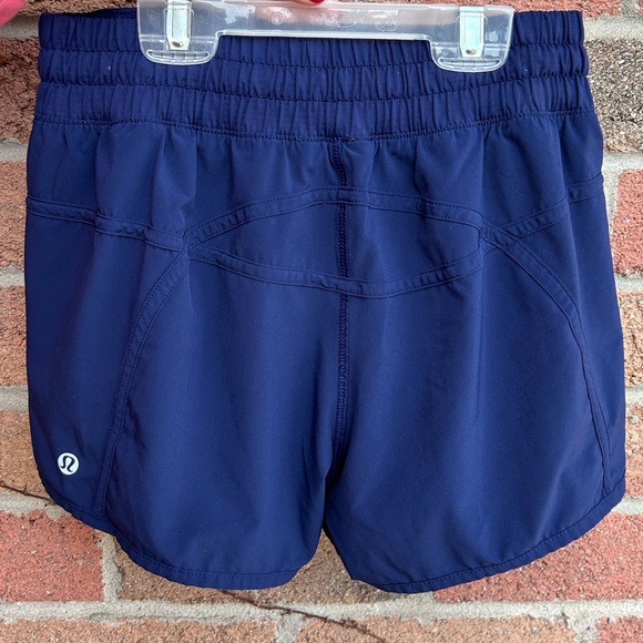 Lululemon Tracker Short V *4" in Twilight Blue size 6 - Picture 1 of 11